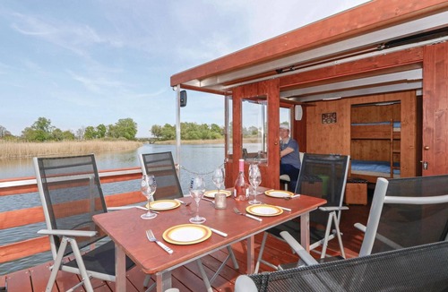 Muritz Boat Rental | 2 bedroom awesome ship in Neustrelitz