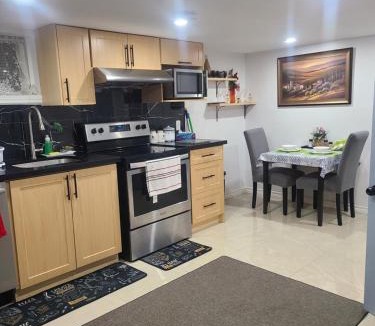 Topham Park Apartment | 2 bedroom + Bath in Eastyork