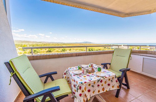 Cabanes Apartment | 2 bedroom beach front apartment in Cabanes