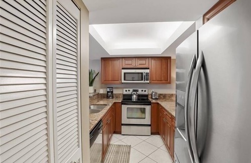Park Shore Condo | 2 bedroom beachfront condo at Naples Cay - WS0903