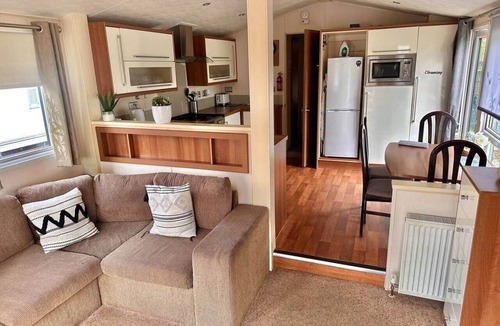 Uddingston Ski Chalet | 2-Bedroom BK Static Caravan in Uddingston, Glasgow