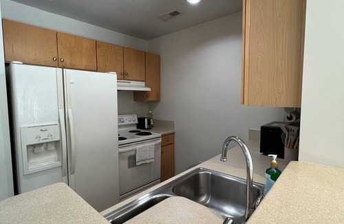 Fourth Ward Apartment | 2-Bedroom Boho Apartment w/City View, Free Parking, Pool, Rooftop & Desk Space