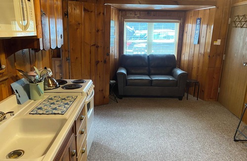 Greenbush Cabin | 2 bedroom Cabin, perfect beach getaway