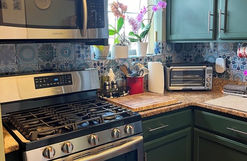 Downtown Condo | 2-bedroom condo in charming Silver Spring with AC and fitness room
