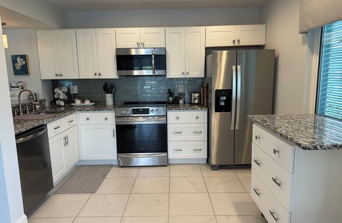 Venice Condo | 2-bedroom condo in soothing Venice with cool AC breeze