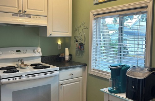Surfside Beach Cottage | 2-Bedroom Cozy Cottage in Ocean Lakes Family Campground, Myrtle Beach, SC 29575