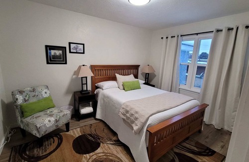 South Ogden House | 2 Bedroom Executive Suite with Waffle Breakfast