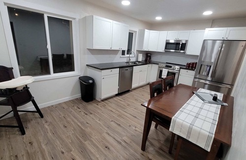 South Ogden House | 2 Bedroom Executive Suite with Waffle Breakfast