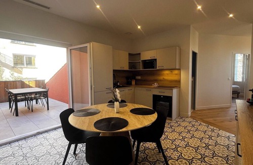 Bordeaux Sud Apartment | 2 Bedroom flat for 4 guests, Air con, Terrace – Saint-Jean Train Station