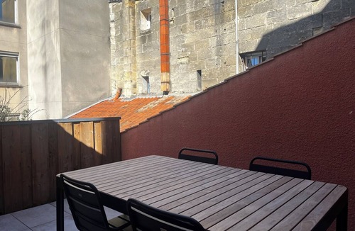 Bordeaux Sud Apartment | 2 Bedroom flat for 4 guests, Air con, Terrace – Saint-Jean Train Station