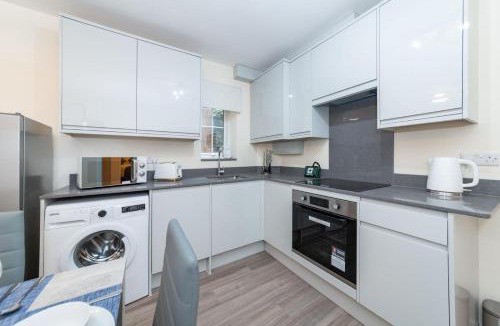 Reading Apartment | 2 Bedroom Flat Free Parking