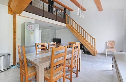 Codognan Apartment | 2 bedroom gorgeous apartment in Codognan