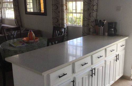 Welches Villa | 2 Bedroom Holiday rental With Pool On The Southcoast