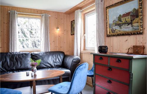 Selbjorn House | 2 Bedroom Lovely Home In Stolmen