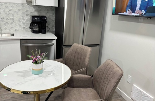 West Edmonton House | 2 Bedroom luxury basement suite near West Edmonton mall