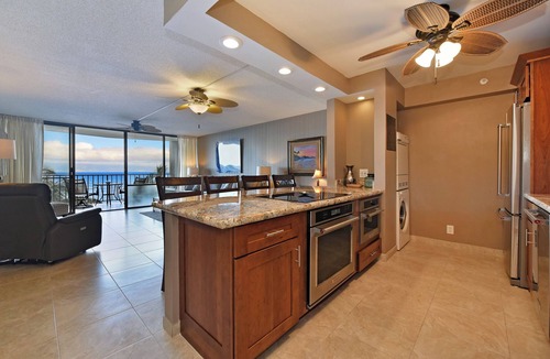 Kahana Condo | 2 Bedroom Ocean View Condo - Valley Isle 509