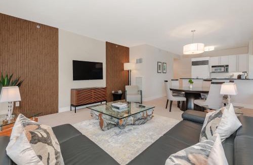 Brickell Apartment | 2 Bedroom OR King Studio Suites Four Seasons Hotel Miami Free Wi-Fi & Free Parking