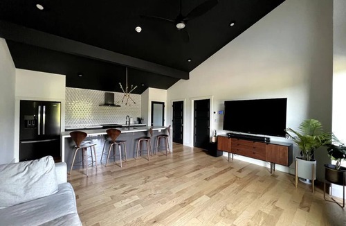Ponce De Leon House | 2-bedroom Private house on river and golf course. Outdoor living space