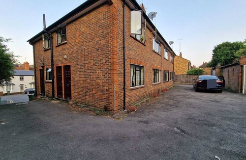 Guildford Apartment | 2 bedroom serviced apartment in Surrey