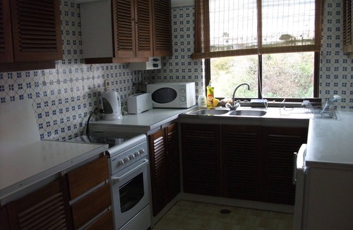 Albufeira Apartment | 2 Bedroom Spacious Apartment With Seaview & Balcony Very Close To Lovely Beach