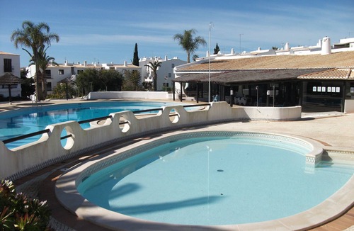 Albufeira Apartment | 2 Bedroom Spacious Apartment With Seaview & Balcony Very Close To Lovely Beach