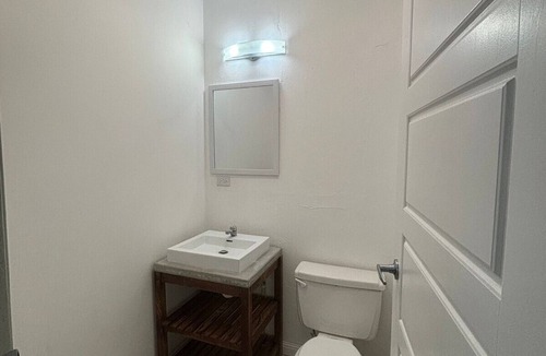 Diego Martin Apartment | 2-bedroom Tranquil Maraval Retreat