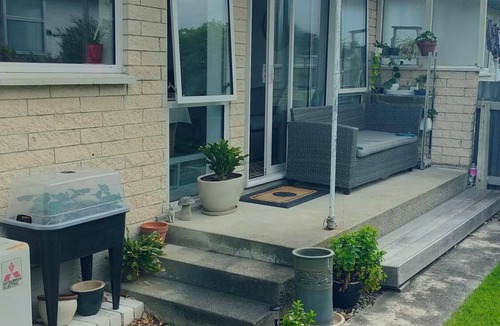 Invercargill House | 2 bedroom unit - Off Street Parking