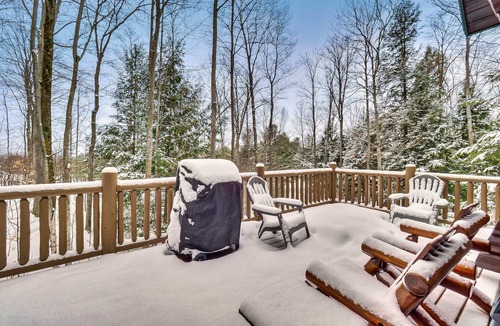 Boyne City Cabin | 2 Bedroom with an enclosed loft! Mountain Cabin 801 Sleeps 8