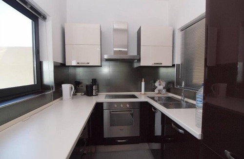 Senglea Apartment | 2 Bedroomed Seafront Penthouse, fully Air Conditioned, with a breathtaking View