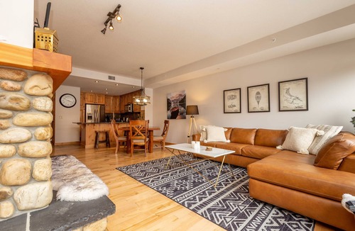 Canmore Condo | 2 Bedrooms, 2 Baths, Sleeps 4+1, short walk to Main St., stunning mountain views