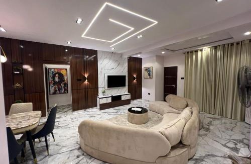Lagos Mainland Apartment | 2 Bedrooms for shortlet
