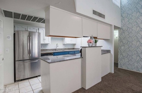 Tucson Condo | 2 beds 2 baths condo, heated pool, hot tub, gym, bike loop in Foothills, Tucson