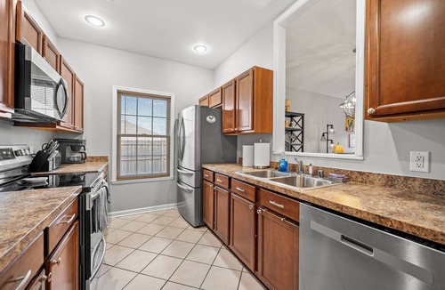 Richmond Condo | 2 Beds/2 Full Baths, Fenced Yard, 1 Car Garage, One Level, Pets Welcomed!