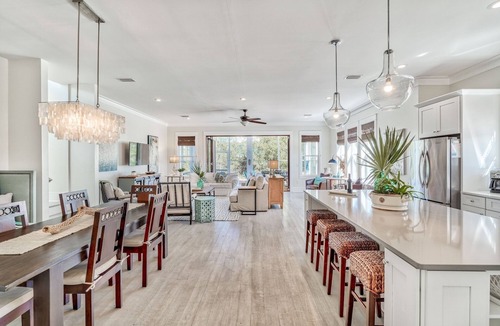 Village of Sugar Beach House | 2 Blocks from Beach Access! Community Pool!