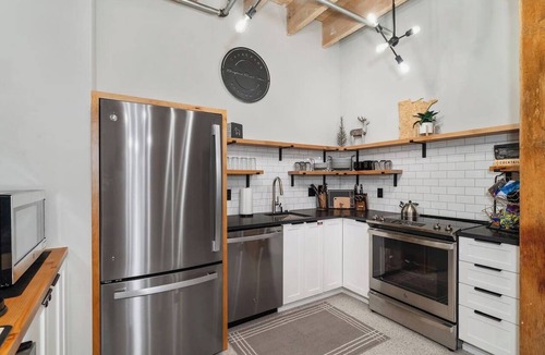 Canal Park Condo | 2 BR 2 BA in Canal Park Close to everything!