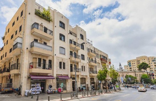 Jerusalem Apartment | 2 Br Apartment In Natanstrauss St Jerusalem Israel