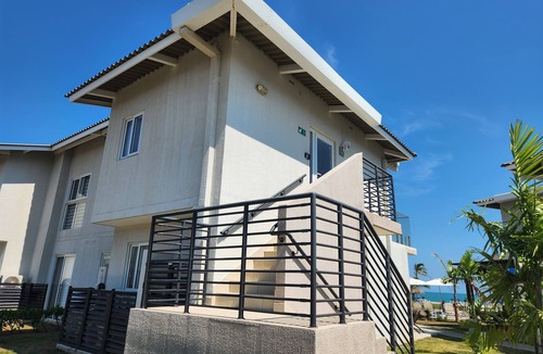 Punta Chame Villa | 2 BR Beachfront villa in Playa Caracol 75 min from panama city. price in CDN $