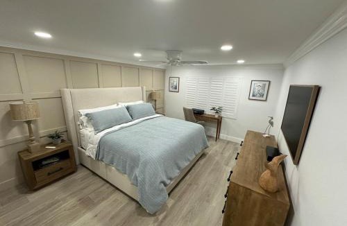Crescent Beach Apartment | 2 BR Condo in St Augustine across from Beach
