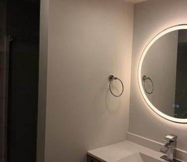 Northwest Calgary House | 2 BR Home No Kitchen Near Downtown Airport Full privacy
