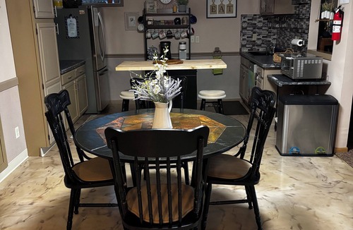 Wisconsin Dells House | 2 BR Lower-Level Retreat Woods & Wildlife, within 10 min of Wis Dells