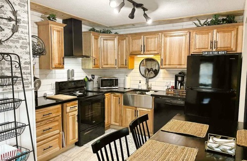 Myrtle Grove House | 2 BR Ocean Retreat, NAS, Pensacola, Gulf Shores