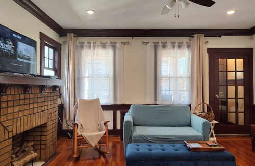 Maplewood House | 2 BR Private King Suite Walk to Train & Downtowns – Near NYC & EWR