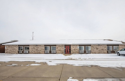 Chesaning House | 2 Budget-Friendly Units, Pet-Friendly Property, Free Onsite Parking!