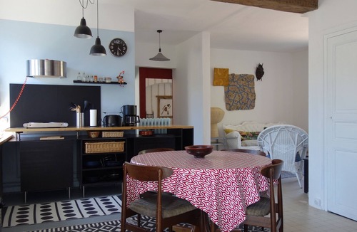 Lodeve House | 2 charming appartments, a garden and private bank of the river, in the city