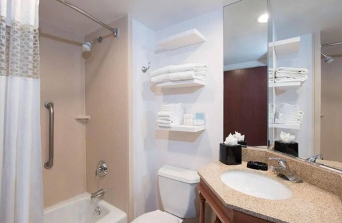 Thurston Hotel | 2 Charming Suites Near UM w/Free Breakfast & Onsite Parking Plus Free Parking