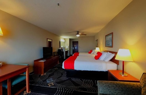 Lincoln City Hotel | 2 Comfortable Beachfront Rooms w/Balcony Overlooking Stunning Siletz Bay