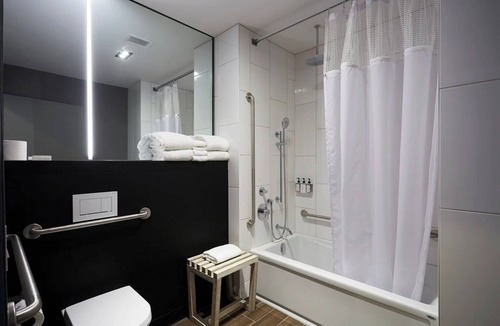 Brossard Hotel | 2 Comfortable Rooms w/Work-Ready Space + Family-Friendly Layout in Brossard