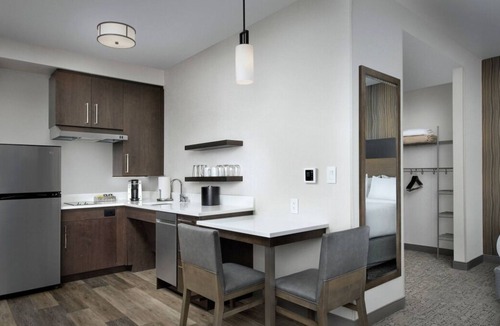 Bozeman House | 2 Comfortable Units Close to Lindley Park, Kitchen, Indoor Pool, Pets Allowed!