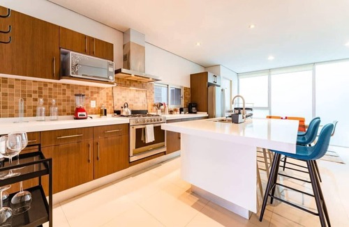 Colonia Roma Apartment | 2 Condos in La Roma w/Parking, Perfect for Groups