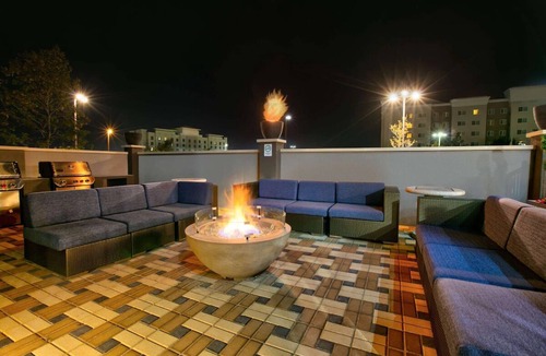 Far North Central Hotel | 2 Convenient Rooms Stay Minutes from Six Flags Fiesta Texas